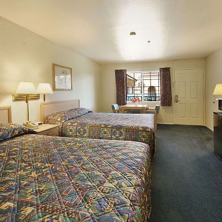 Days Inn By Wyndham Riverside Tyler Mall Szoba fotó