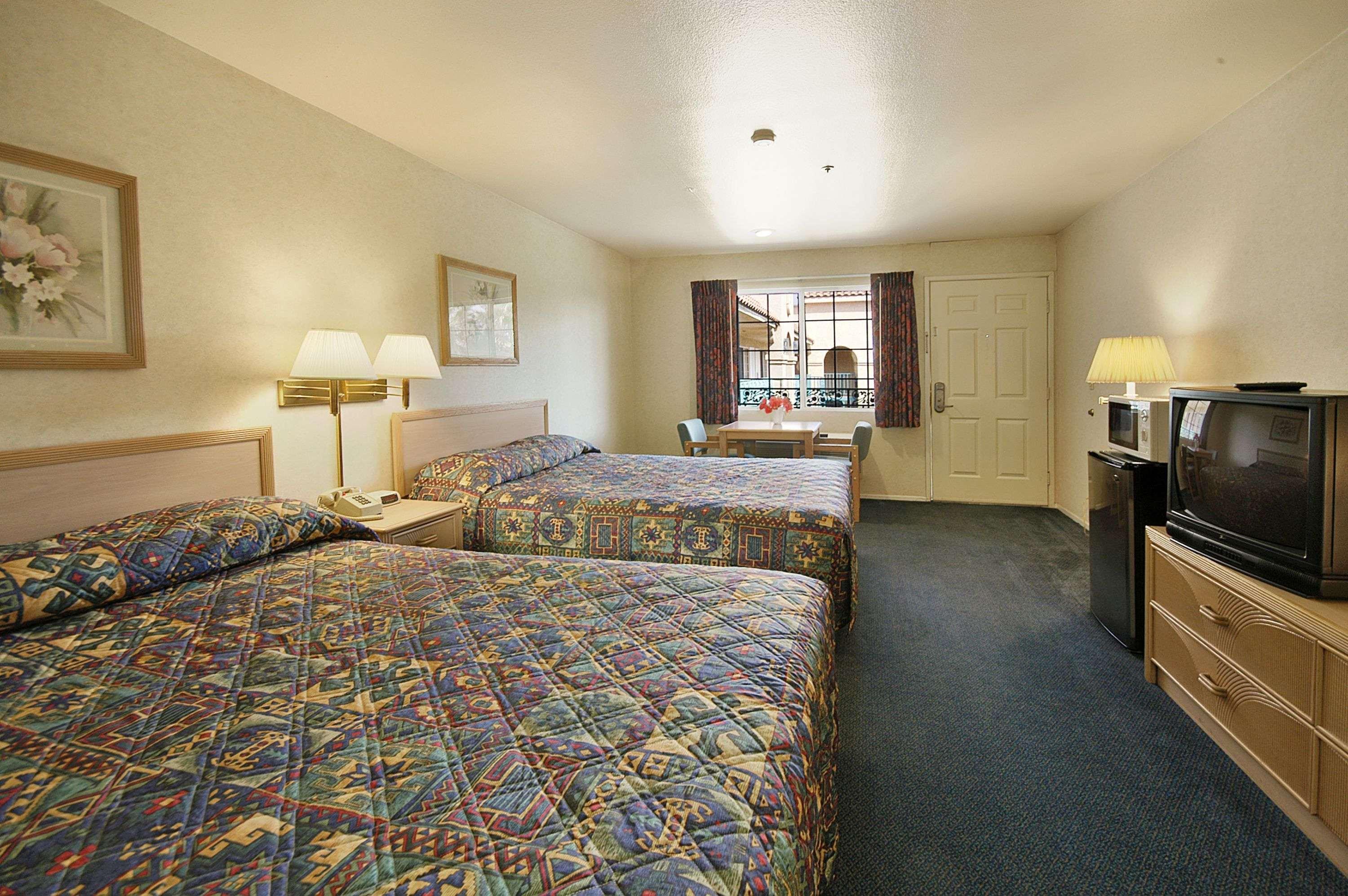 Days Inn By Wyndham Riverside Tyler Mall Szoba fotó